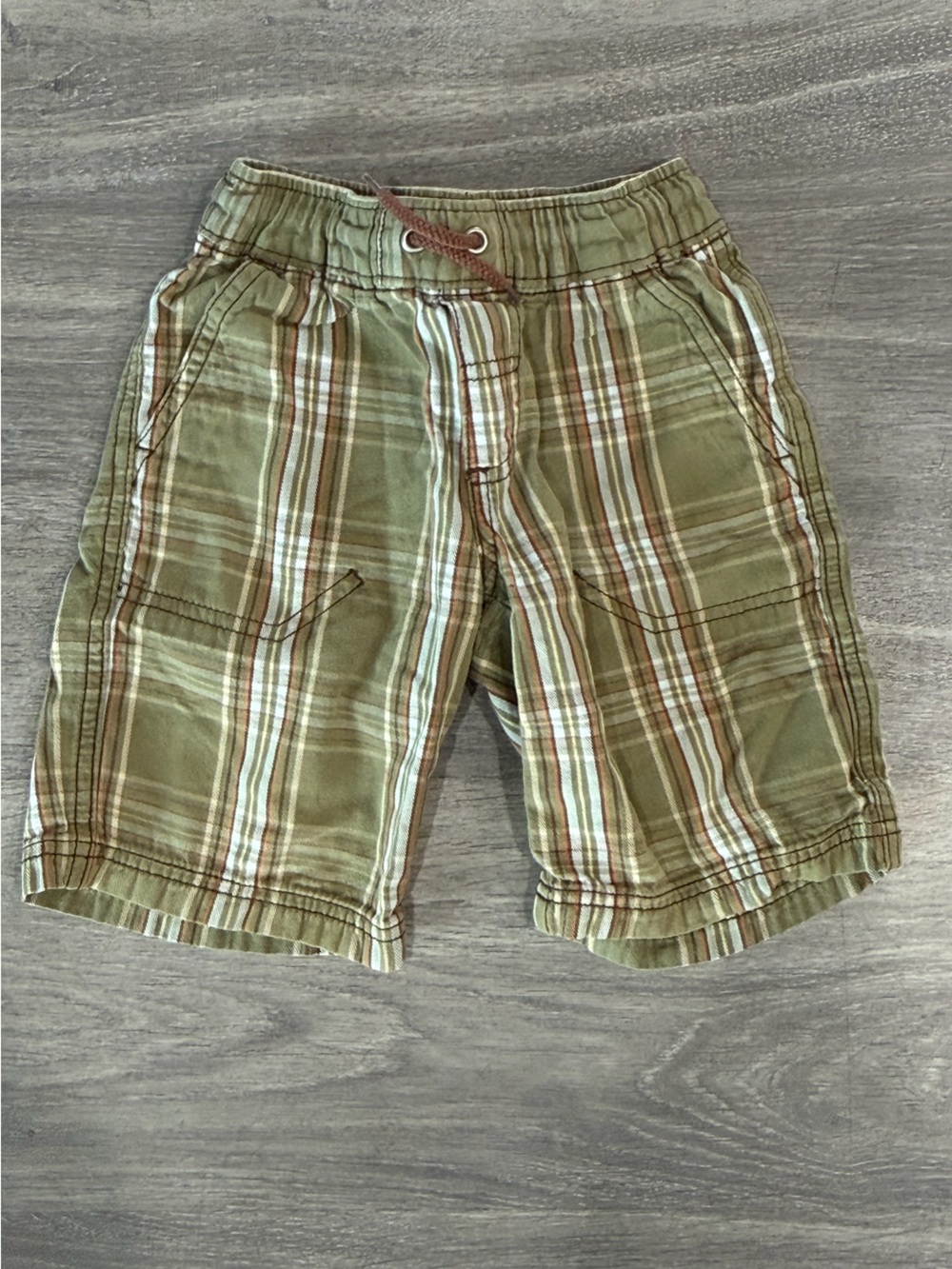 Hanna Andersson Plaid Pull-On Shorts Olive Green White Size 90 US 3T - Picture 1 of 5